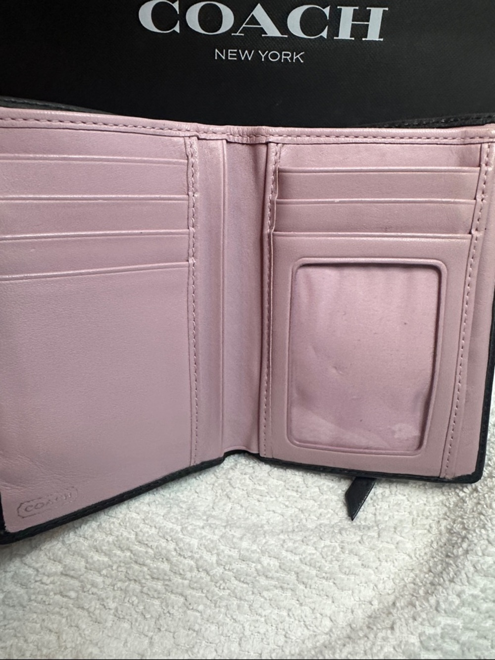 COACH Black Signature Compact Wallet with Pink Interior - Picture 3 of 6